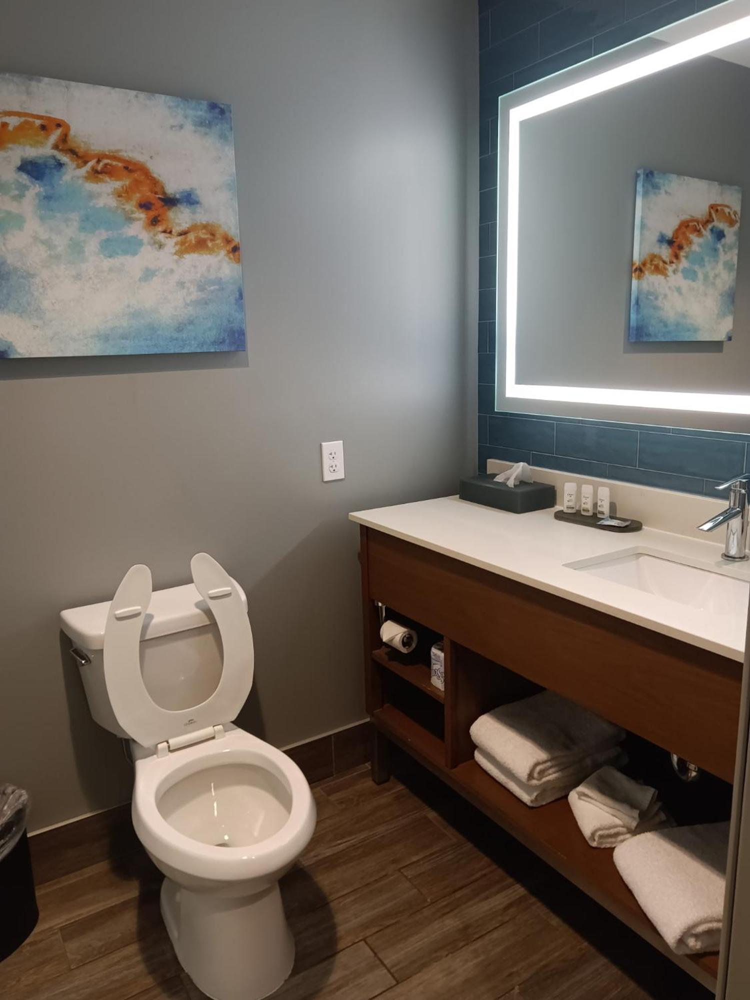 La Quinta Inn & Suites By Wyndham ברדסטאון מראה חיצוני תמונה